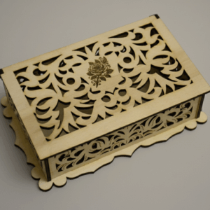 Scatola artistica Anita in legno traforato